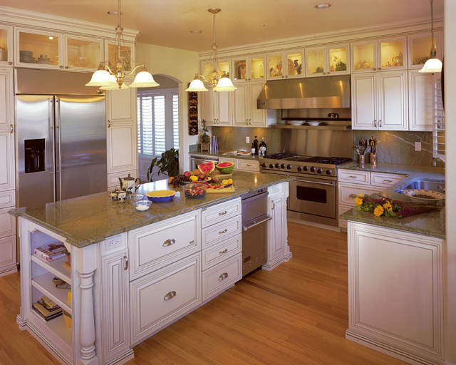 Фотография кухонной комнаты в торжественном стиле
